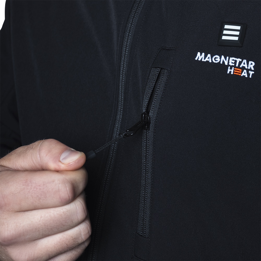 De verwarmbare jas van Magnetar heeft ook een borstzak