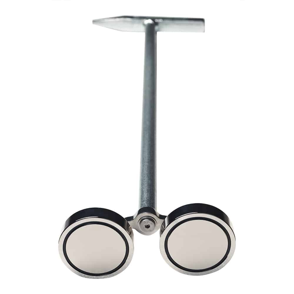 Onderkant dubbele puthamer met lange steel en twee sterke neodymium magneten, ideaal voor het openen van putdeksels